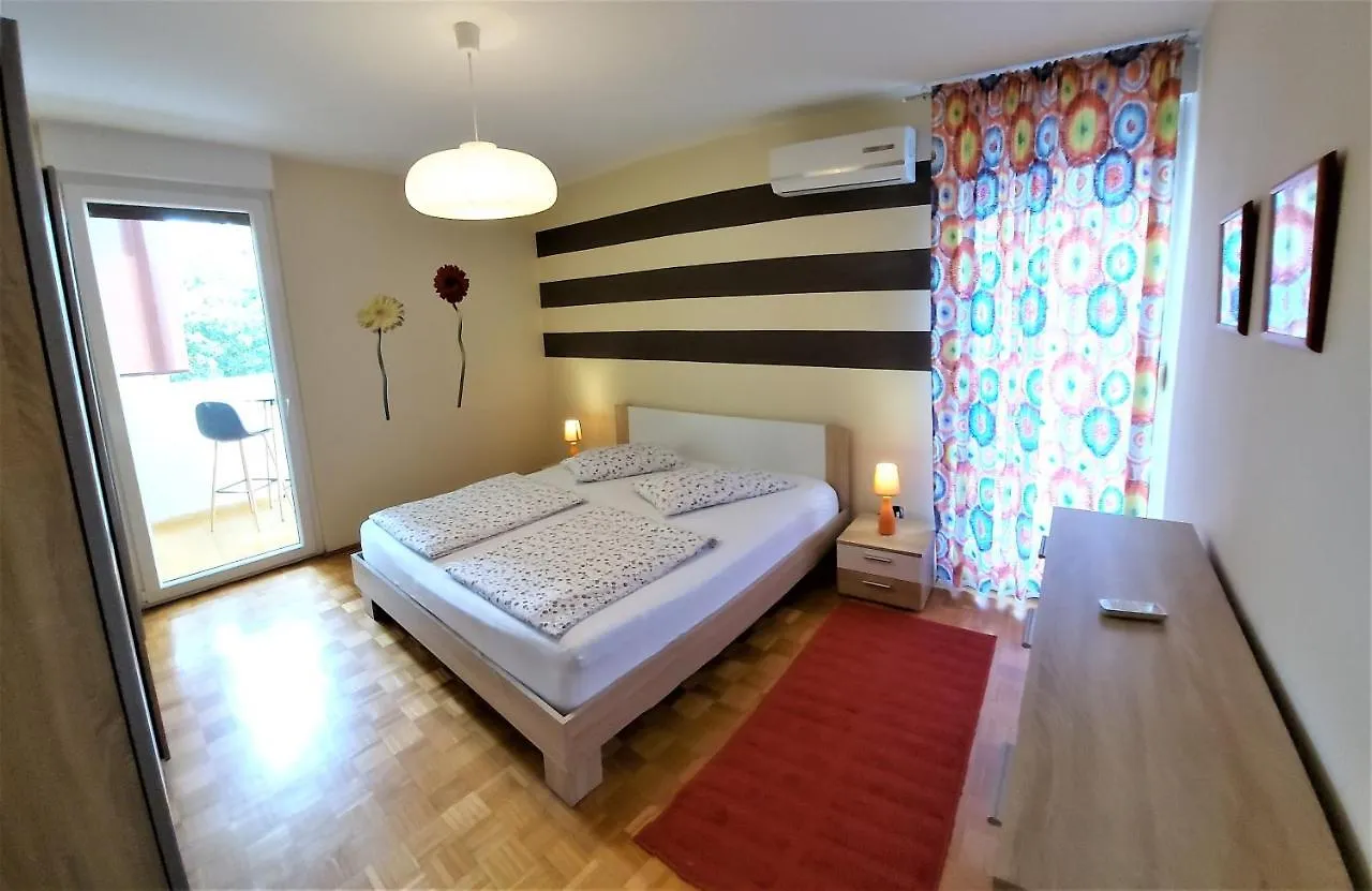 Sunset Apartment Пула 0*,  Хорватия